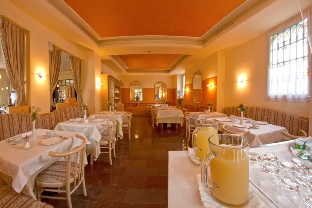 albergo cles in trentino