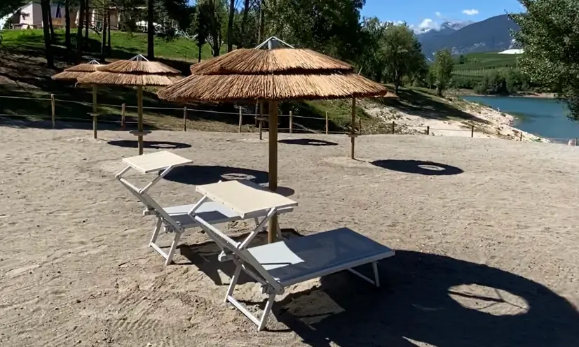 spiaggia in val di non