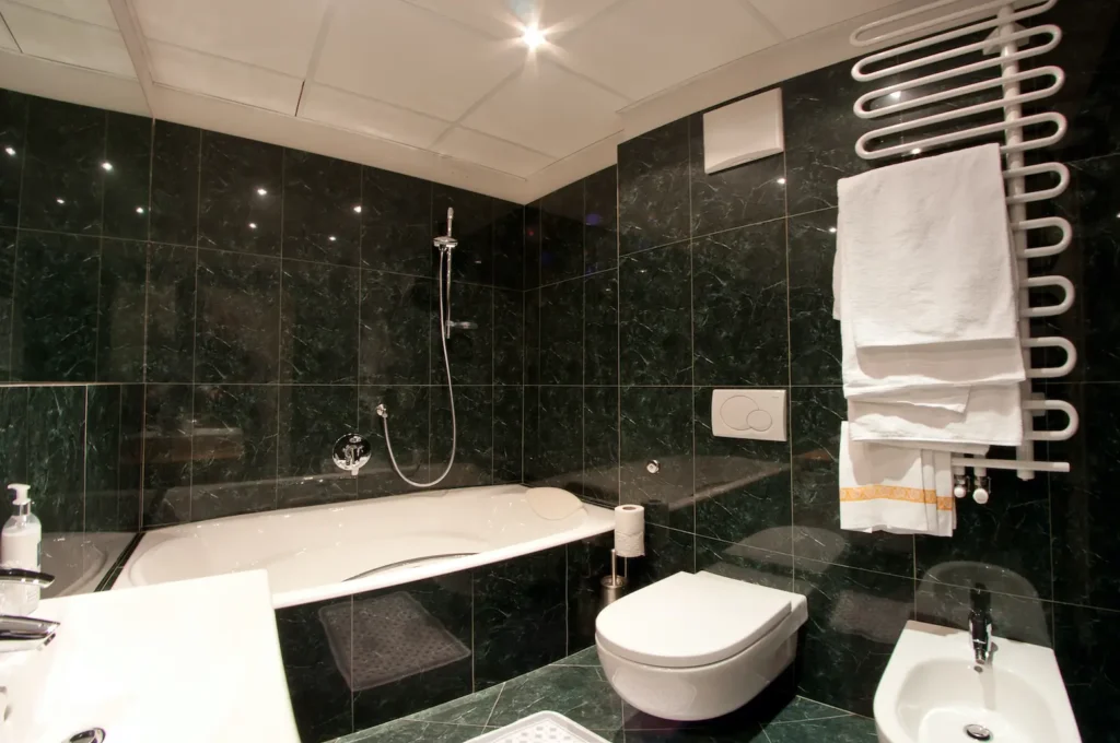 bagno hotel cles